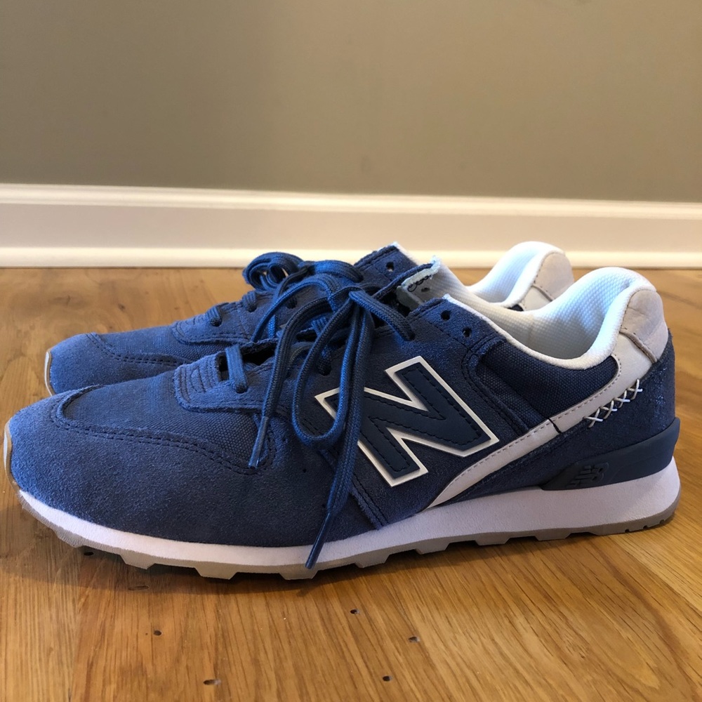 New Balance 696